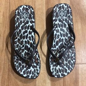 Tory Burch Flip Flop Wildlife Cheetah Print SZ 10